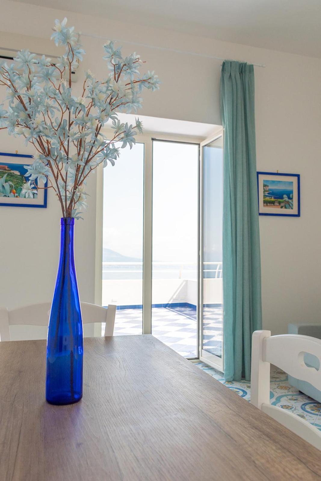 Ferienwohnung Blue 51 Vico Equense Exterior foto